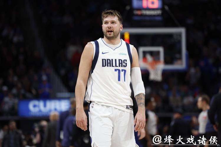 东契奇三双独行侠擒猛龙7连胜 活塞力克尼克斯 东契奇三双独行侠擒猛龙7连胜 活塞力克尼克斯