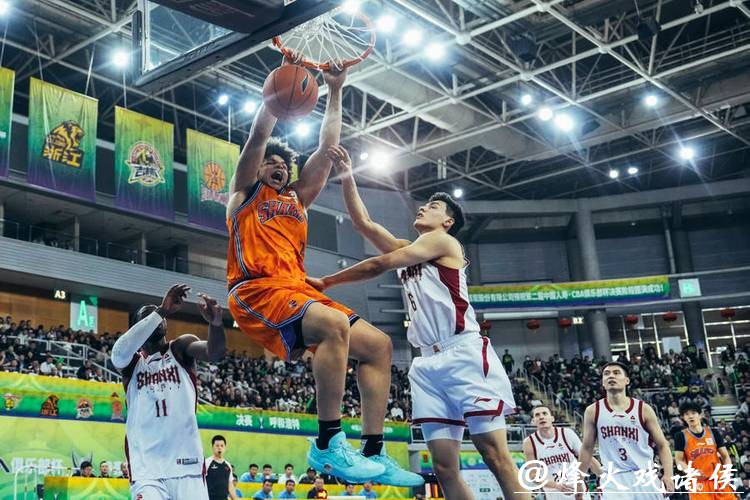 铭记场面 - 上海男篮114-94击败山西男篮，成功卫冕CBA俱乐部杯